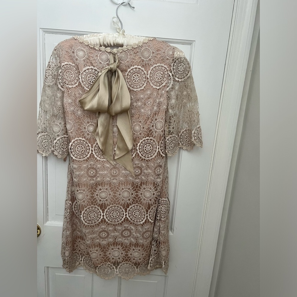 Va et Vien detailed minidress with back silk bow